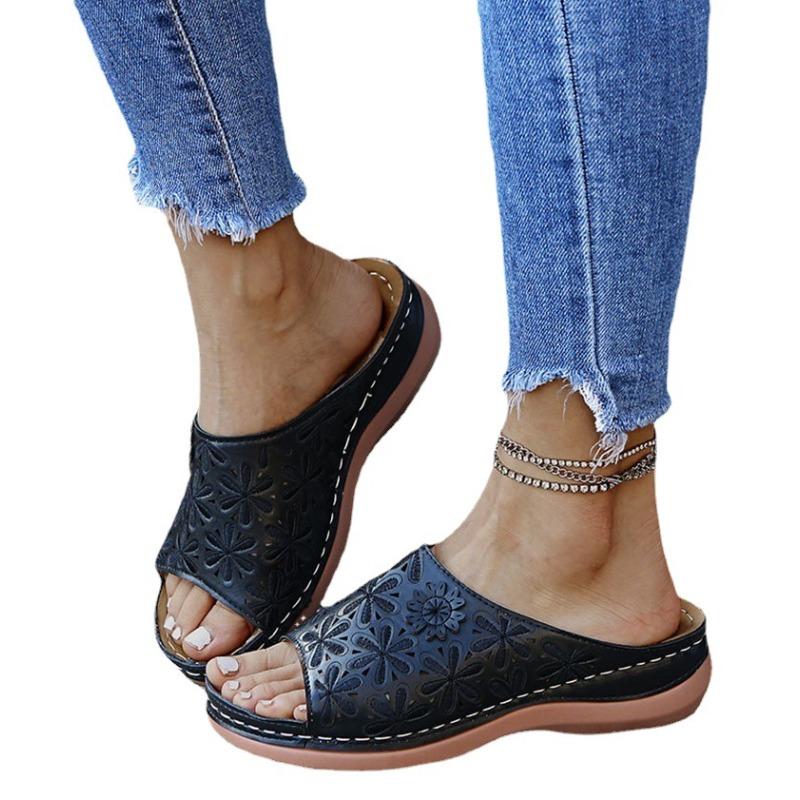 New Round Head Retro Flower Women's Sandals Hollow Car Line Wedge Heel Large Size Sandals
