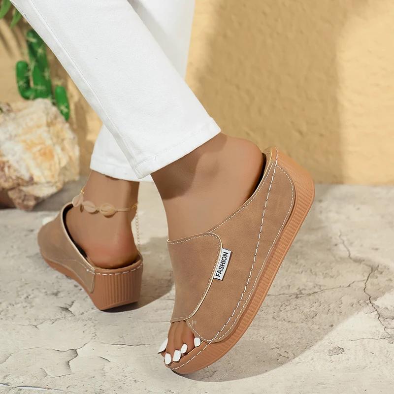 Fashion Summer Soft Platform Slippers Women 2025 Fashion Peep Toe Wedges Flip Flops Woman Light Med Heel Non-Slip Beach Shoes Slides