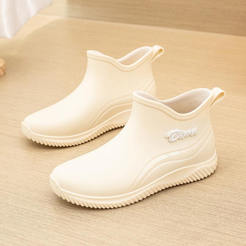 Short Rain Shoes Women's New Fashion Couple Rain Boots Non-slip Waterproof Shoes Soft Sole Wear-resistant Work Water Boots Rubber Shoes