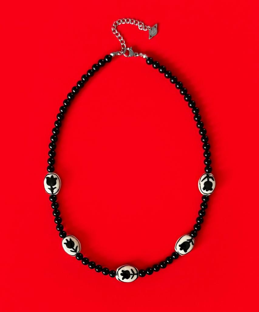 Fantastic Planet Tulip Drawing Onyx Necklace