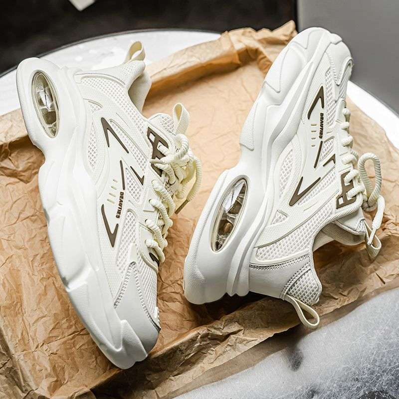 Men's shoes 2025 new summer breathable mesh youth leisure sports dad shoes student running heightening board shoes