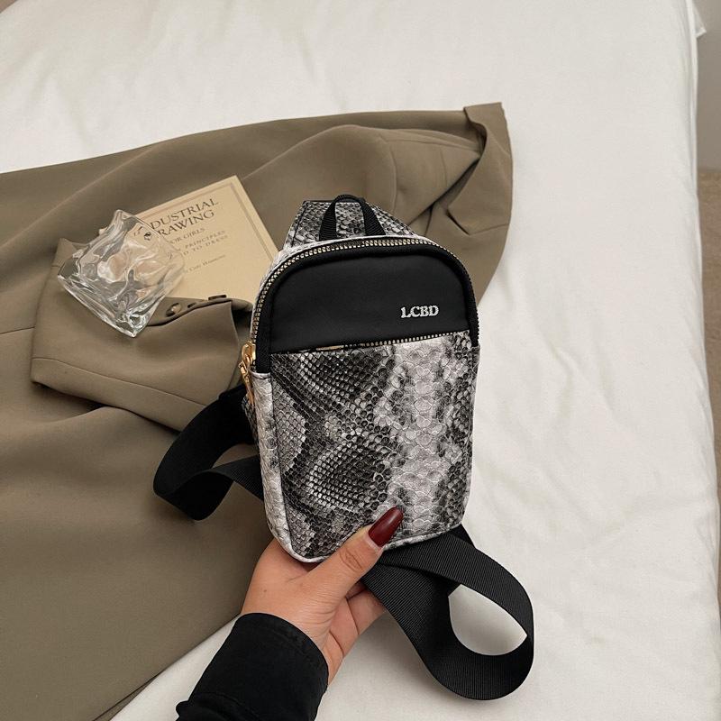 

2025 New Fashion Trendy Brand Breast Bag Snake Pattern Black and White Shoulder Bag Fanny Bag Men s and Women s Small Bag Women s Bag