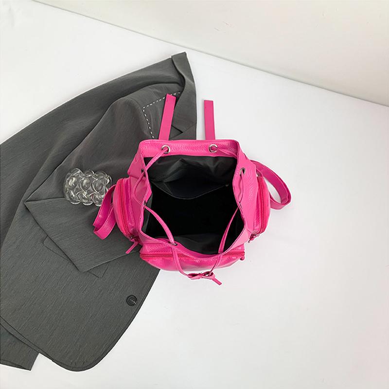 Yogodlns Nieten Rucksack Damen Gothic Punk PU Leder Schultertasche Damen Vintage Rucksäcke College Große Kapazität Schultasche