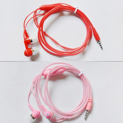 Wired Earphone with Microphone Comfortable Wired Headset Surround Bass Sound In-ear Headphone for Music Call