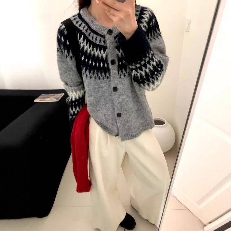 Autumn and winter new Fair Island jacquard retro contrasting color design single-breasted loose long-sleeved knitted jacket