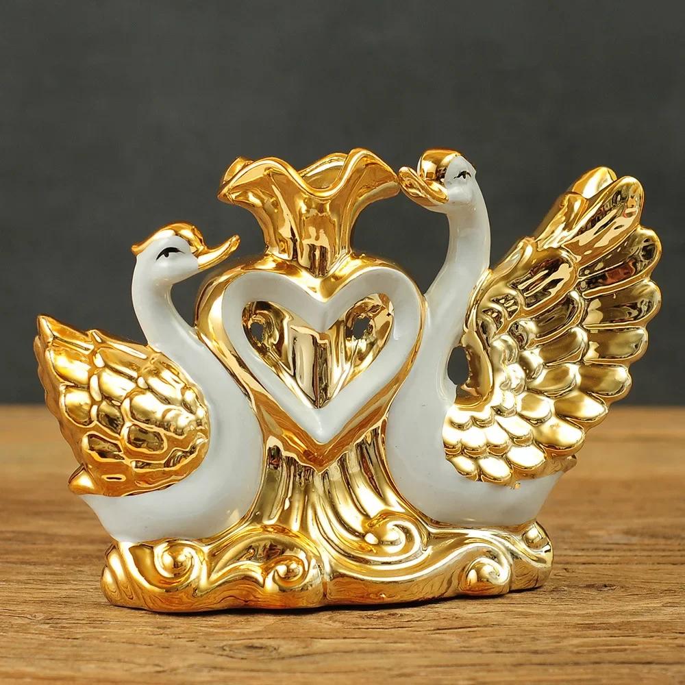 European Wedding Decor Crafts Ceramic Creative Room Decoration Handicraft Gold Swan Porcelain Figurines Decorations