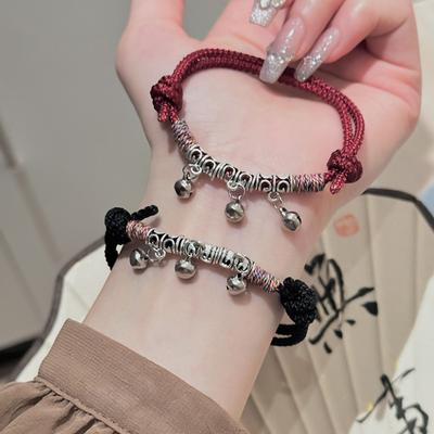 Glücksbändchen mit Glöckchen-Anhänger Rotes geflochtenes Seil Armband Chinesischer Stil Armband für Damen/Mädchen