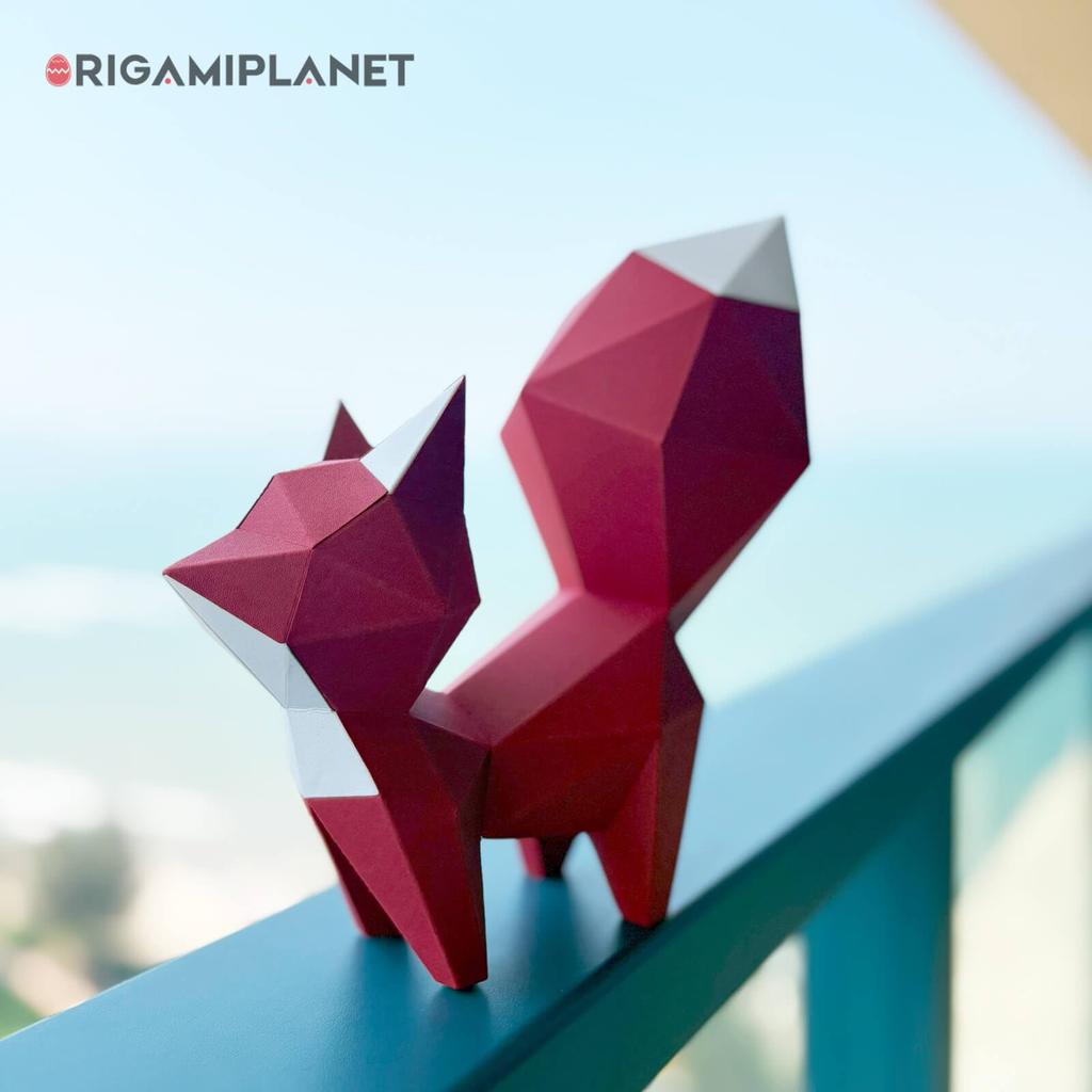 ORIGAMIPLANET Red Fox 3D Origami Paper Craft 3D Paper Sculpture for Home Creative Handmade Paper Unique DIY Animal Model Paper Craft Gift for Teens