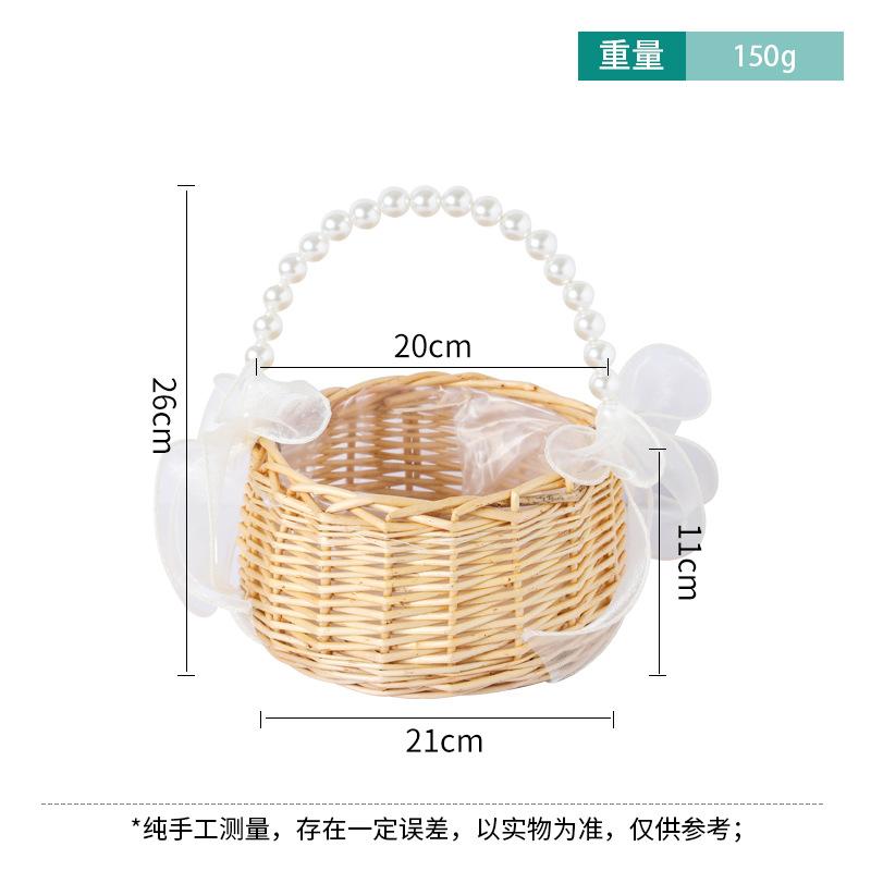 Handmade Storage Rack Woven Flower Baskets Rattan Storage Basket Flower Girl with Pearl Hand Basket for Home Wedding Decoration