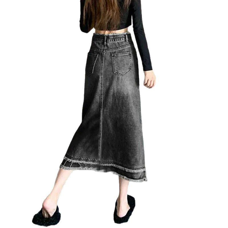 Dżinsowa spódnica midi A-line z postrzępionym brzegiem dla kobiet – w kształcie gruszki, dopasowany do ciała design w kolorze czarnym/szarym, styl hot girl na lato