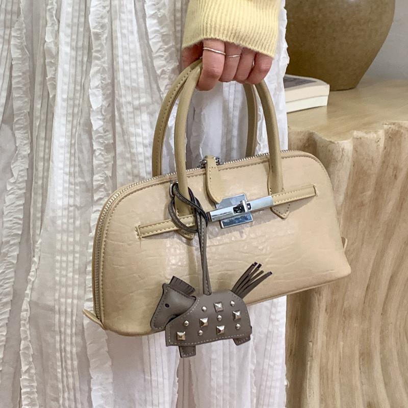 Minimalist Shell Bag For Women With Synthetic Leather And Zipper Closure For Daily Use