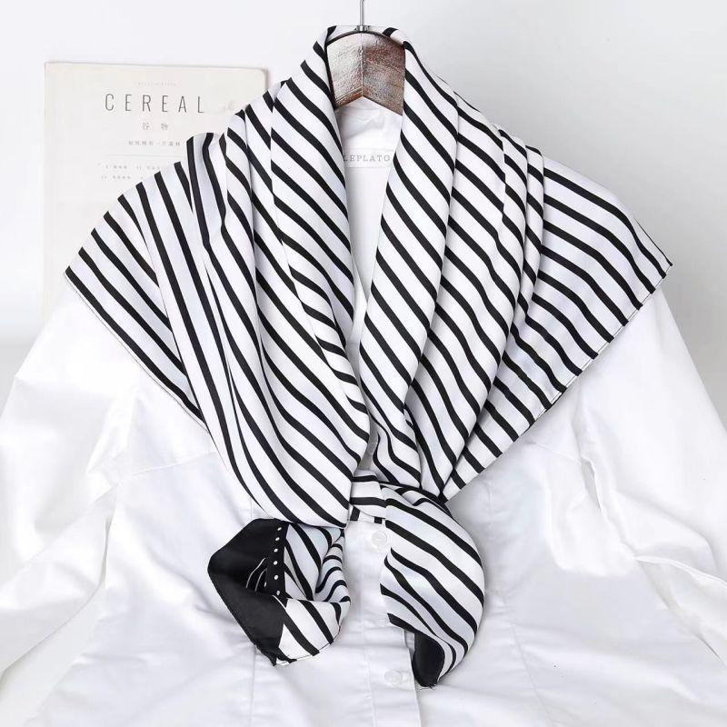 Black and White Animal Print Faux Silk Twill Scarf - 90x90CM Autumn/Winter Shawl for Women