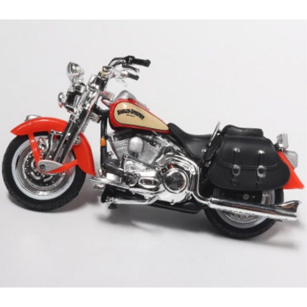 Maisto 1:24 Harley-Davidson Pickup Truck & Motorcycle Diecast Model Set, Ivory (1 Set)