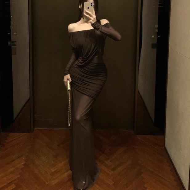 Women's Off-Shoulder Mesh Patchwork Pleated Dress - Slim Fit Waist-Cinching Long Skirt, Sexy Spring Style