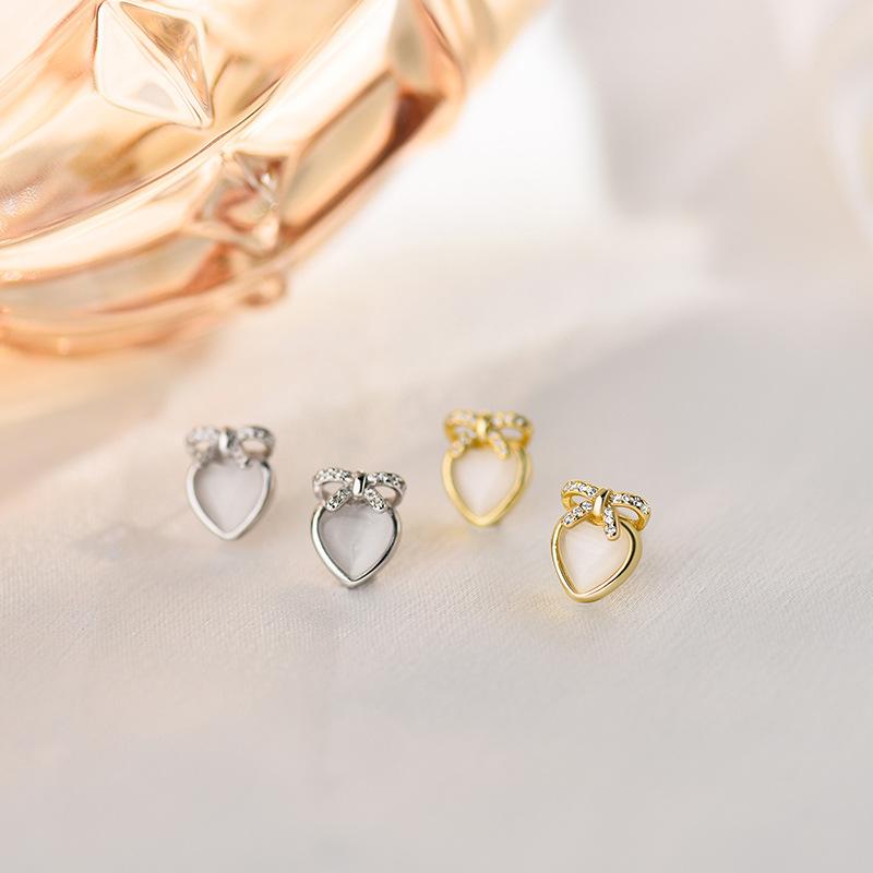 Bow Love Earrings Are Small and Exquisite, Light Luxury High-end Earrings Are Simple and Niche