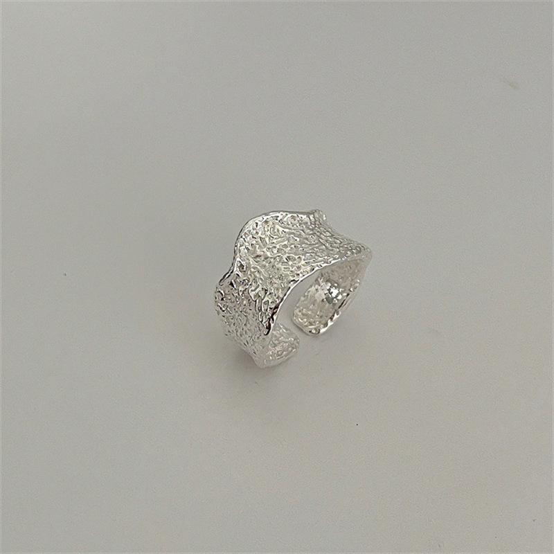 

Irregular lava texture ring female design simple ins cold wind opening index finger ring tide