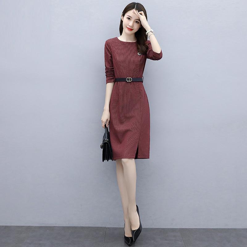 

2025 Весна/Осень Повседневное платье в полоску с длинными рукавами для похудения: Подчеркивающий фигуру и бросающий вызов возрасту XL малиновый