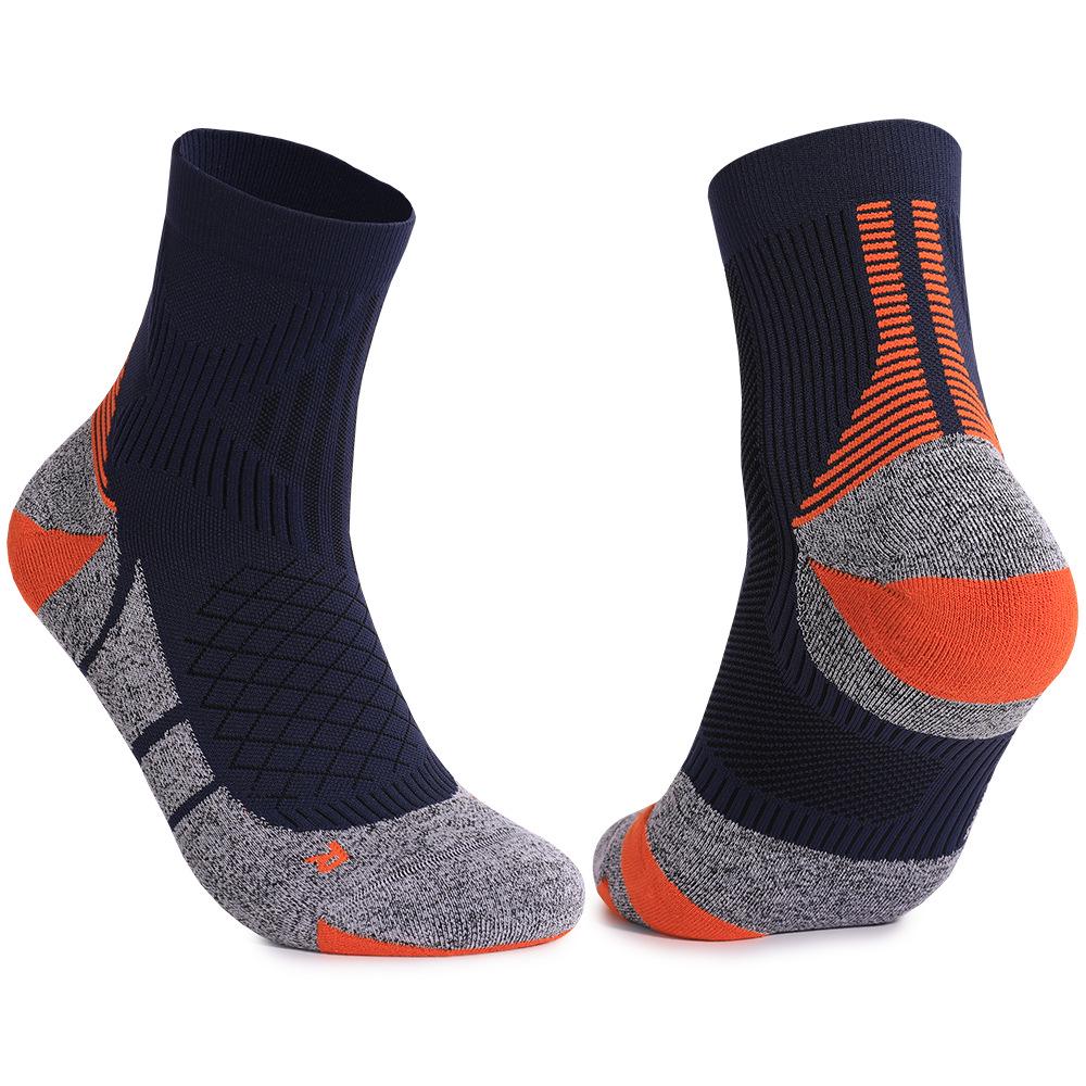 CoolMax Antibacterial & Odor-Resistant Sports Socks: Thickened, Towel Bottom, Quick-Drying for Badminton, Marathon, and Professional Running.