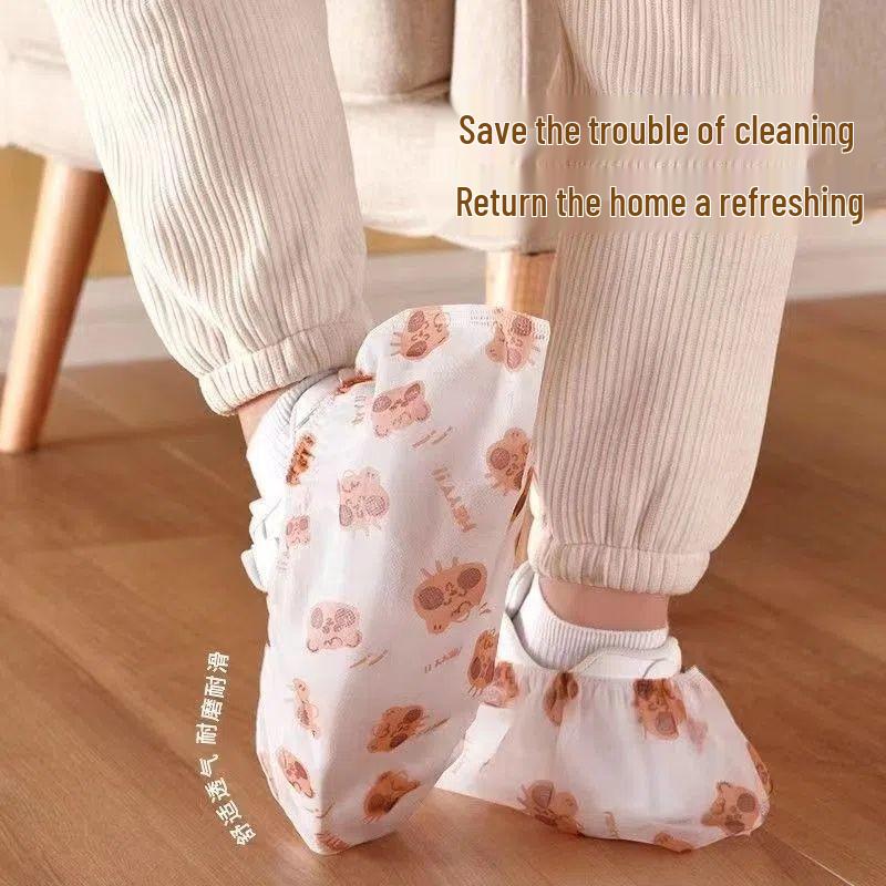 Eco-Friendly Cartoon Non-Woven Shoe Covers: Wear-Resistant, Non-Slip, One-Size Fits All, Ideal for Indoor Use.