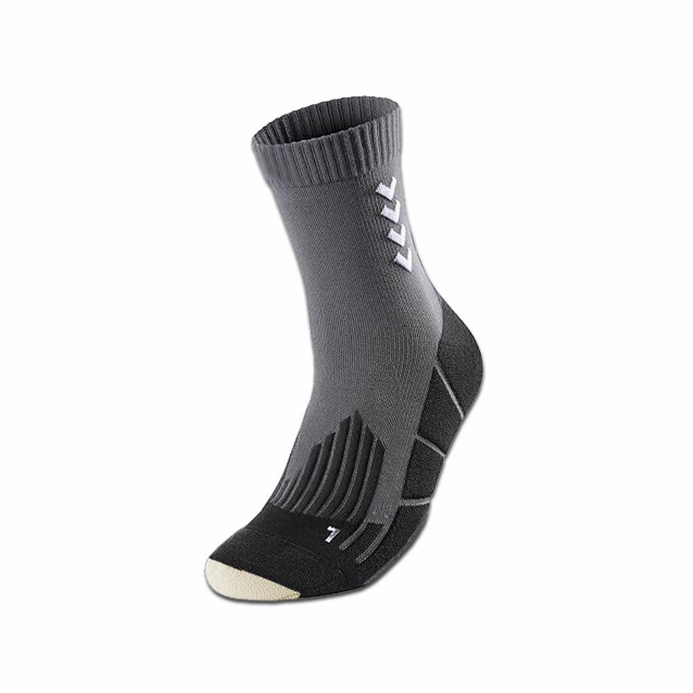 New Cool Men Cotton Running Sport Socks Male Basketball Tennis Sport Cycling Riding Big Size Middle Tube Socks For Men