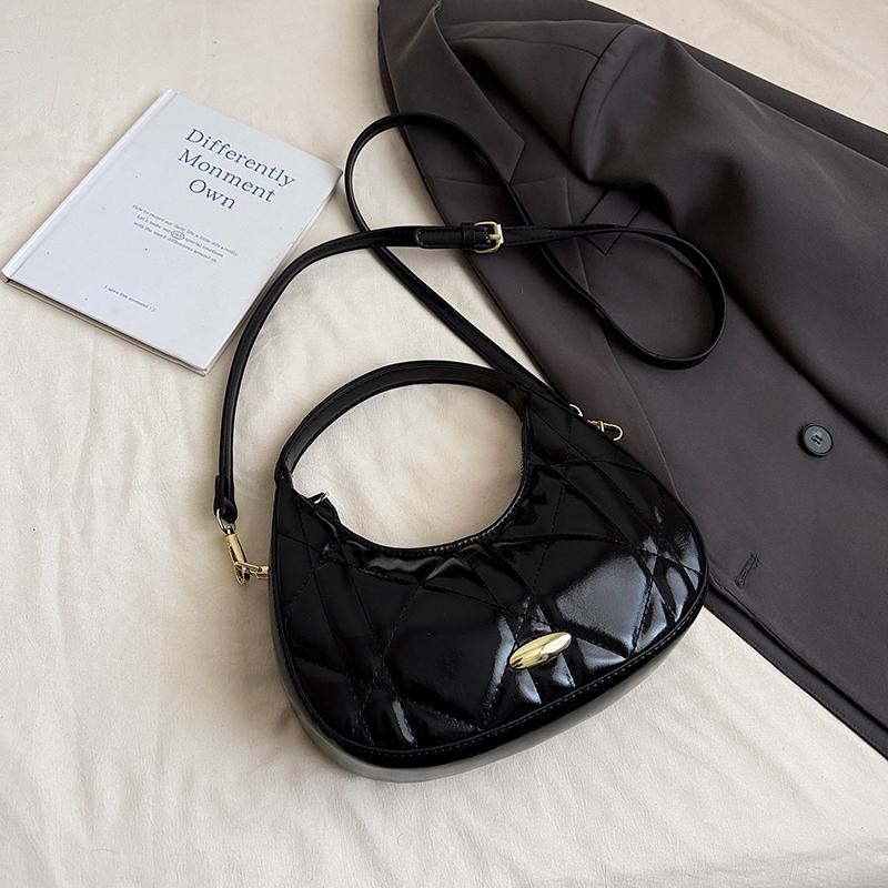 

Women s Crossbody Bag 2026 New Moon Shape Small Design Single Shoulder Bag PU Leather Lightweight Luxury Handbag Daily Use