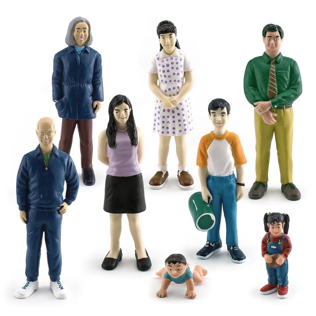 Realistic Family Member Figurines Set Including Grandpa Grandma Dad Mom And Kids For Collecting And Display