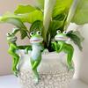 Planter Pot Frog Statue Cartoon Frog Figurine Resin Animal Sculpture Outdoor Garden Flower Pot Hugger Ornament Decoration