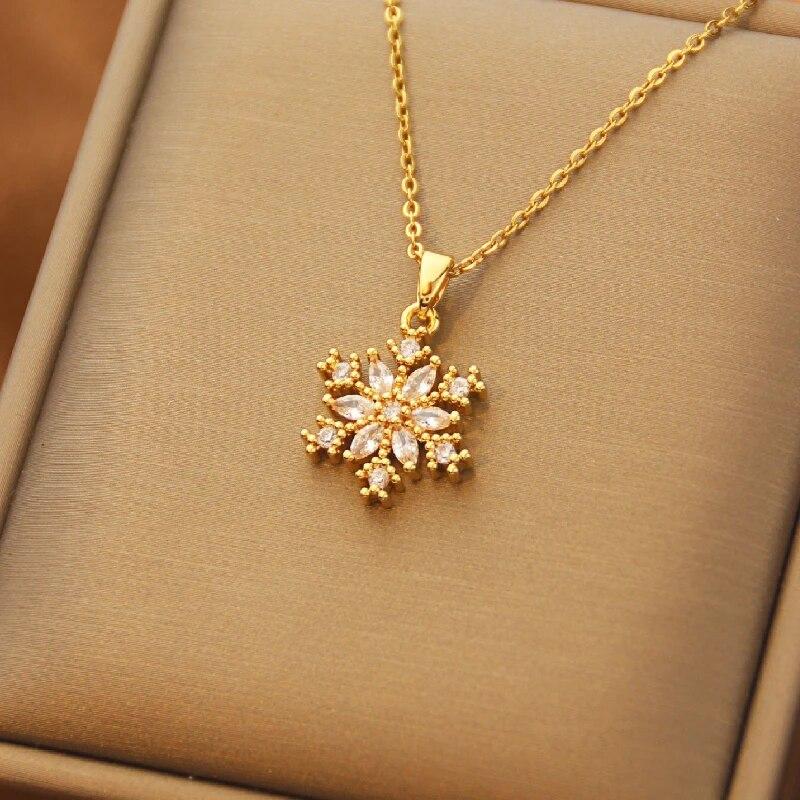 1 Pcs Luxury Cool Breeze Maple Snowflake Gold Plated Copper Pendant With Stainless Steel Chain Combination Necklace