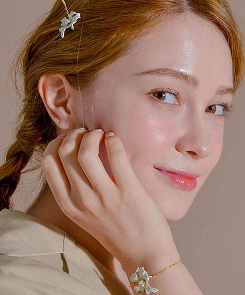 Dana Burton Sweet Iris Pearl Twist Hairpin