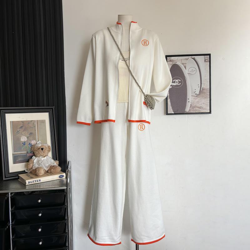 European-American Prancing Horse Embroidery Color Block Knit Outerwear & Pants Set