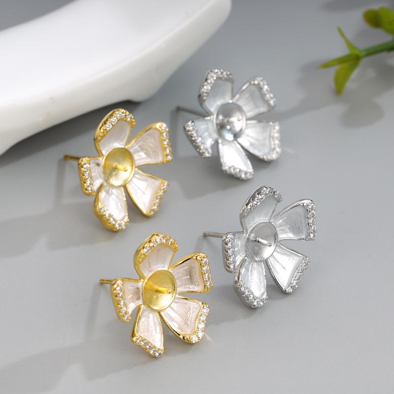 Korean-Style Pearl Stud Earrings, Oil Drop Begonia Flower, Gold-Plated Copper, Fashionably Versatile