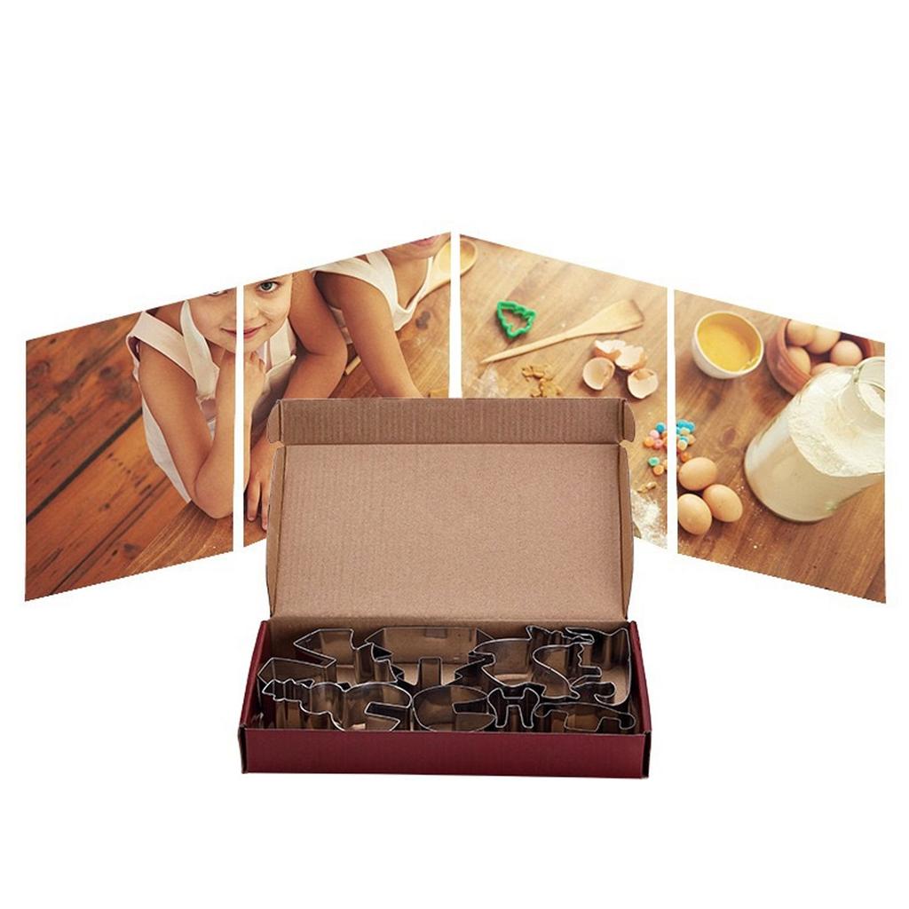 18 PCS Gingerbread House Cookie Cutter Stainless Steel Exquisite 3D Gingerbread House Cookie Mold Kit for Kitchen Baking