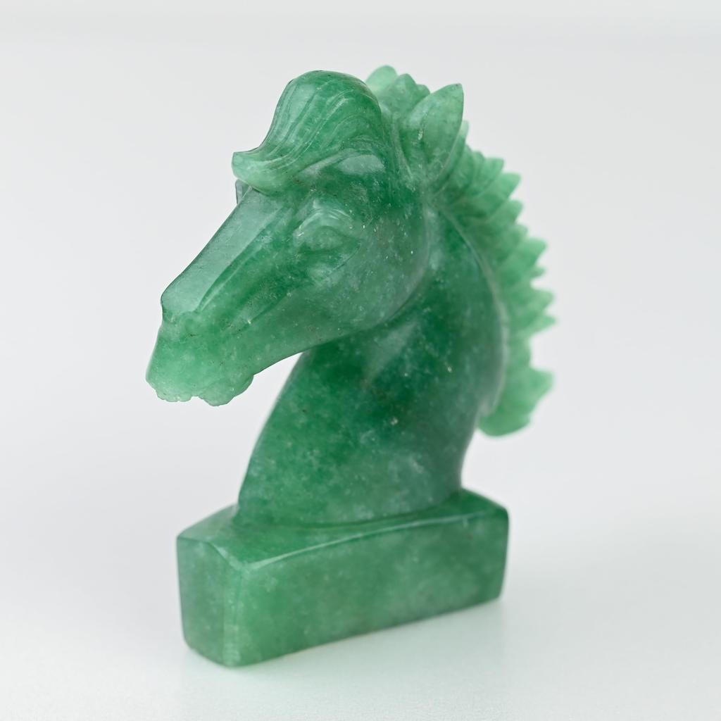 Übersetztes Produkt Aventurin Pferdeskulptur Natursteinschnitzerei Figur Innenraum Naturstein Kraftstein Indischer Jade Gesundheit Glück Langlebigkeit