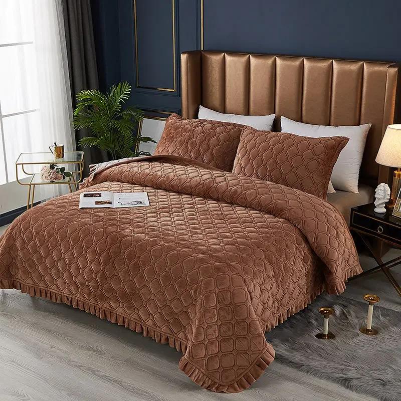 Thickened Bedspread Solid Colour Crystal Velvet Bed Cover Cotton-Padded Quilted Non Slip Sheet Blanket Children Queen Bedding