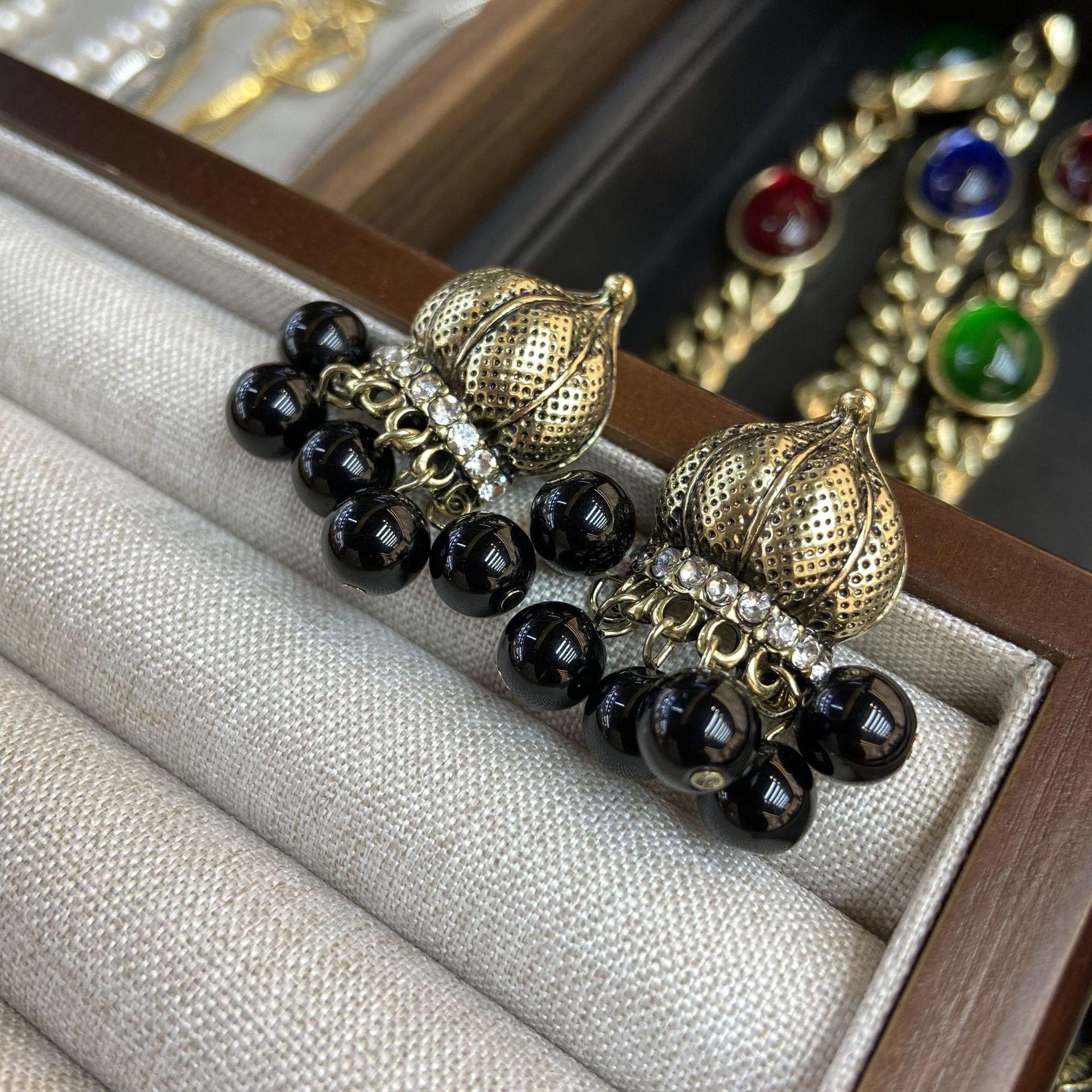 Crown Black Pearl Earrings Exquisite Light Luxury Fashion Luxury