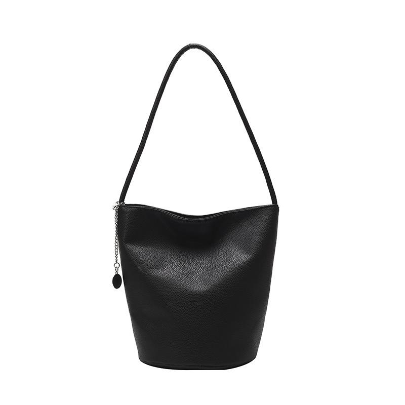 

Women s Crossbody PU Leather Bucket Bag - Solid Color, Versatile Shoulder & Underarm Style 18x18x25 cm чёрный