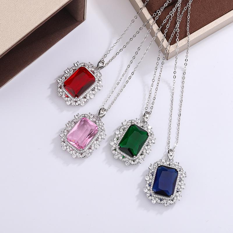 New Necklace Grandmother Retro Women'S Pendant Necklace Zircon Item Green Luxury Jewelry Artificial Crystal Copper