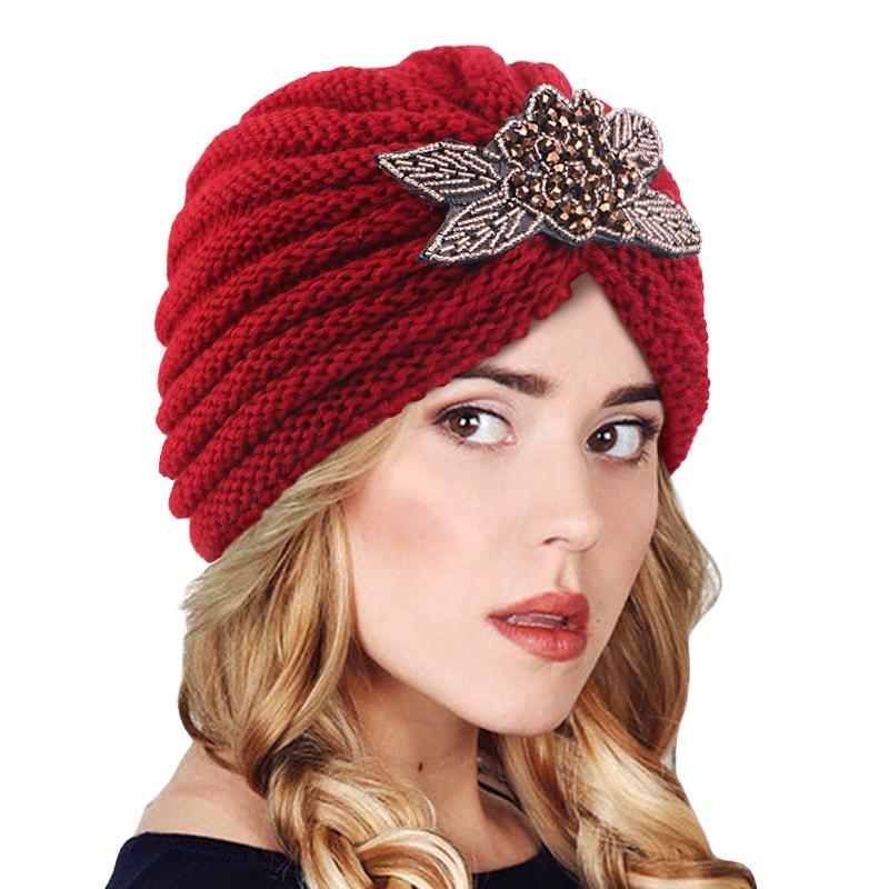 

Новый женский вязаный тюрбан ручной работы со стразами и цветами, шапка-бини для улицы, эластичные повязки на голову, теплые вязаные шапки, защищающие от холода One Size