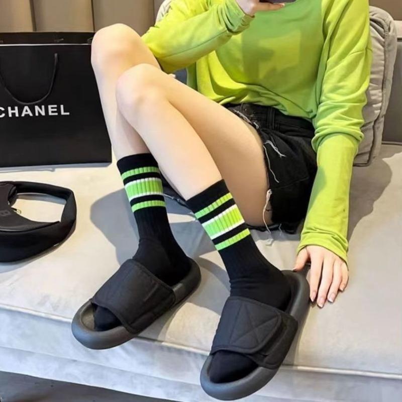 2026 Striped Crew Socks Cotton Korean Style Streetwear Casual Sport for Women Couples Fashion Mid Calf Socks