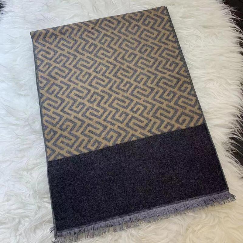 Hengyuanxiang Gebürsteter Maulbeerseiden-Schal - Mäander-Muster