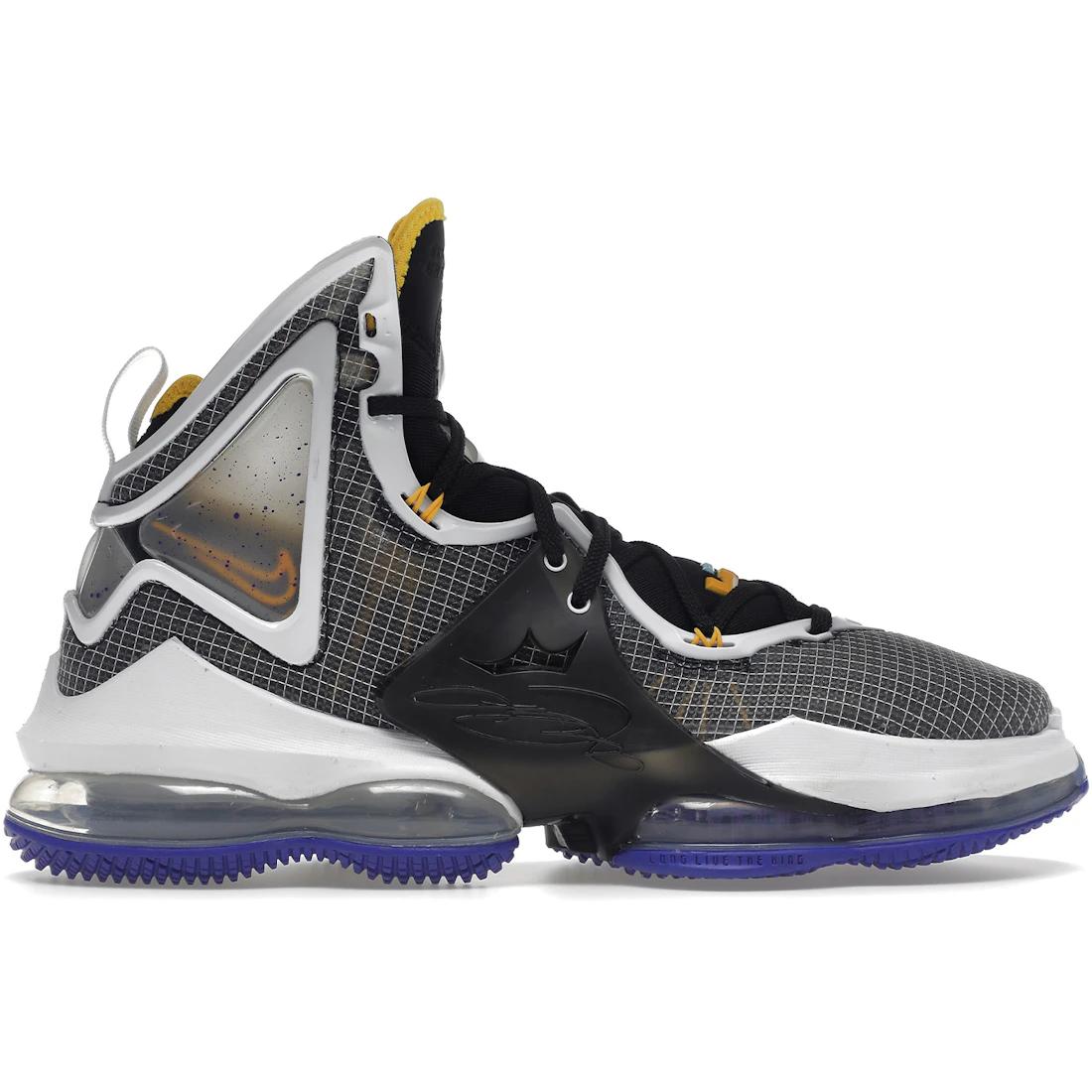 

Кроссовки Nike LeBron 19 Hardwood Classic(КЗ0203-002) 42