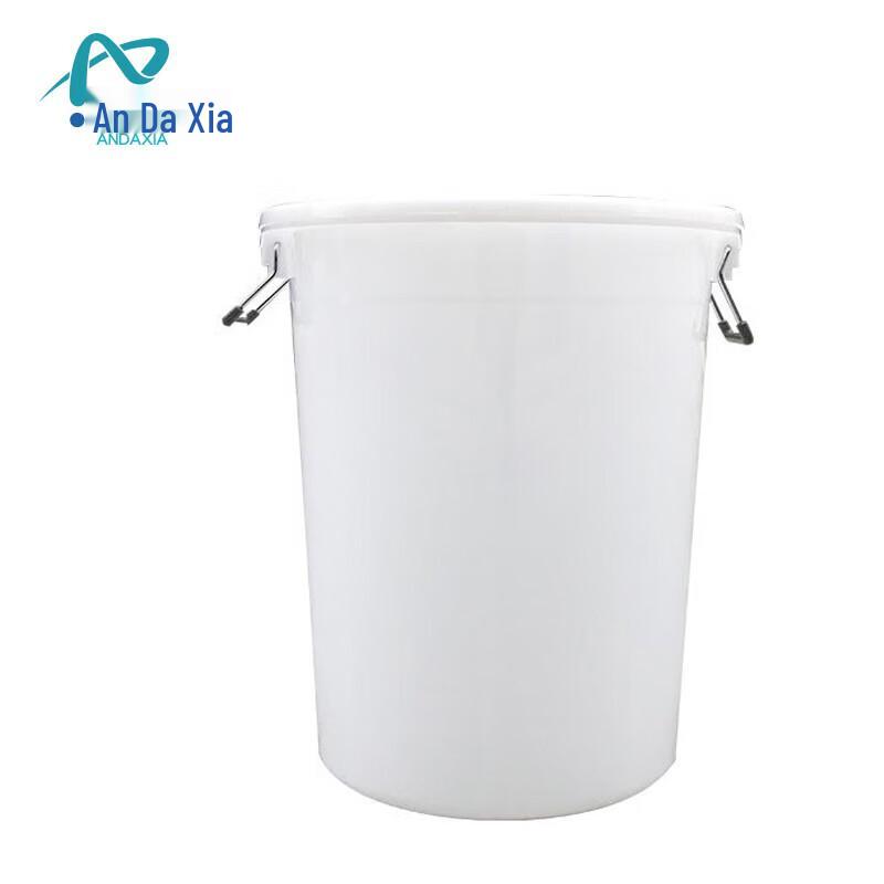 An Daxxia Large Round Industrial Plastic Bucket