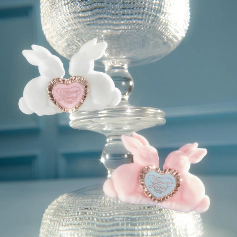 Flower Knows Bunny Garden Series Rougepinsel - Flower Knows Wolle loses Puder Highlighter Kosmetikwerkzeug für Make-up