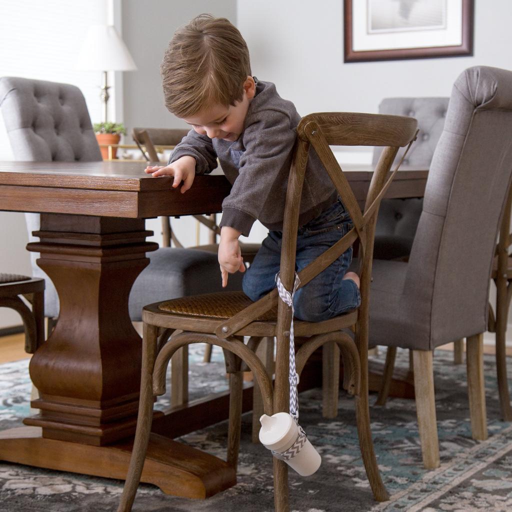 Boogin Head Becherhalter Spielzeugband Getränkehalter Becherband Flaschenhalter Tassenhalter Schnabeltassen-Griff Dunkelgrau Zickzack Rutschfest