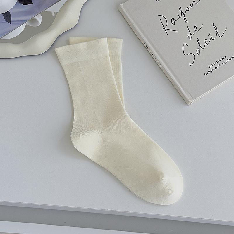 Women's Antibacterial Odor-Resistant Mid-Calf Cotton Scrunch Socks - Black & White, Postpartum Friendly, Spring/Autumn Style