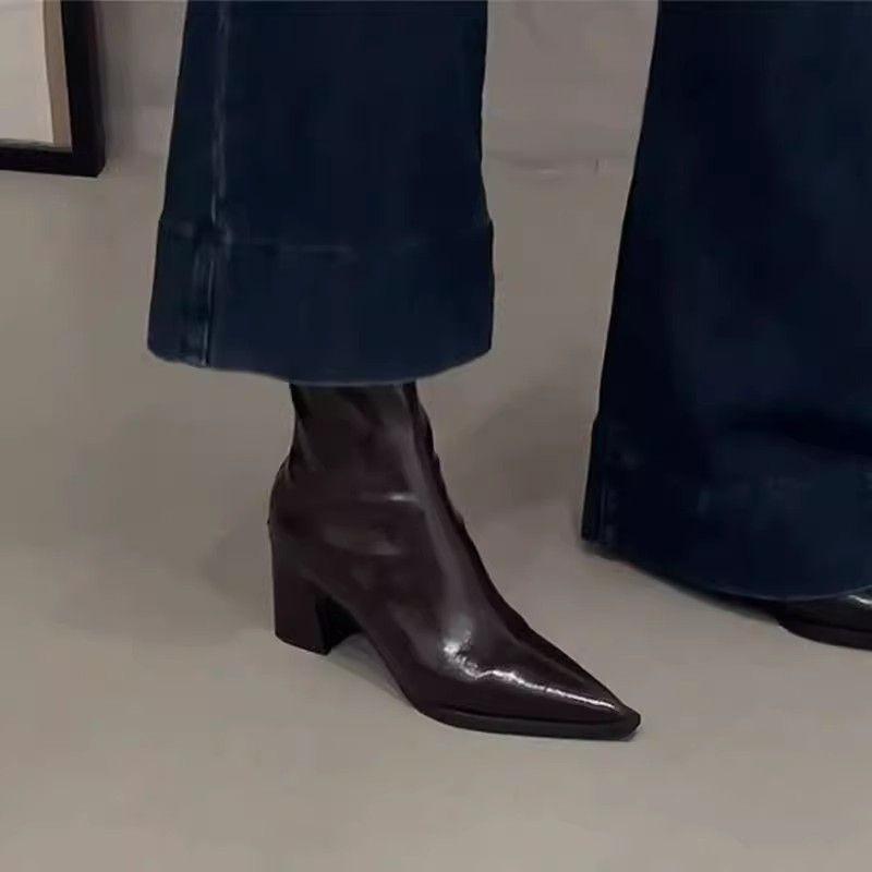 Women's Black Patent Leather Pointed Toe Ankle Boots with Chunky Heel and Back Zipper - New for Autumn/Winter 2025, High-End Martin Style.