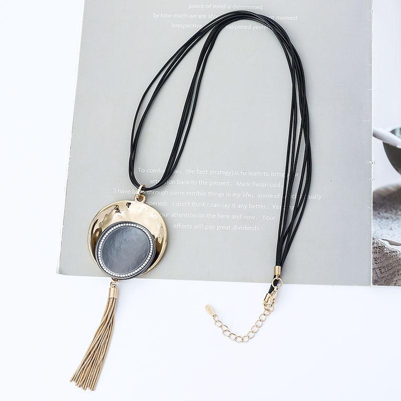 New women's necklace long high fashion retro personality trend pendant European and American