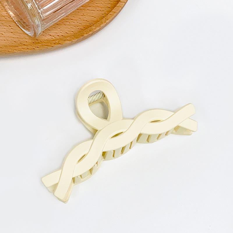 Retro Milk Coffee Series: Sweet Girl Shark Clip with Frosted Hollow Design - Fashion Hair Accessory