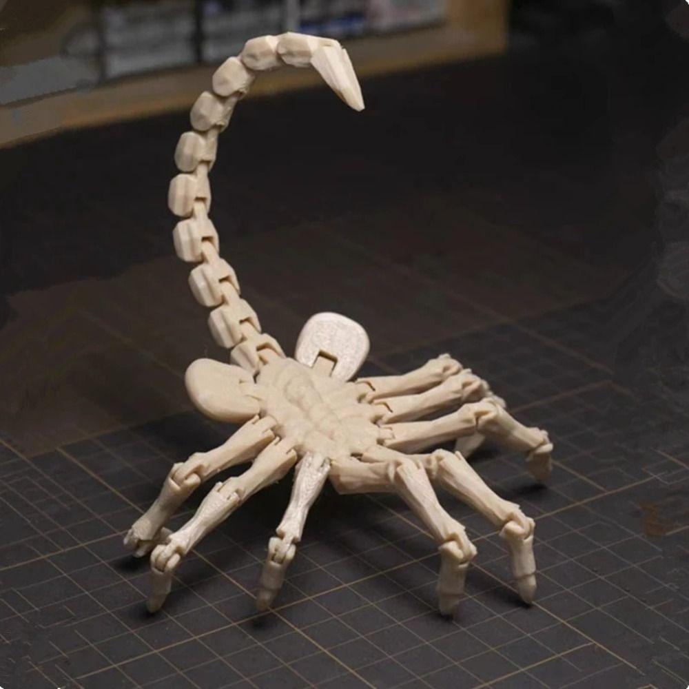 Desktop Decoration Alien Facehugger Model With Flexible Joints Animal Model