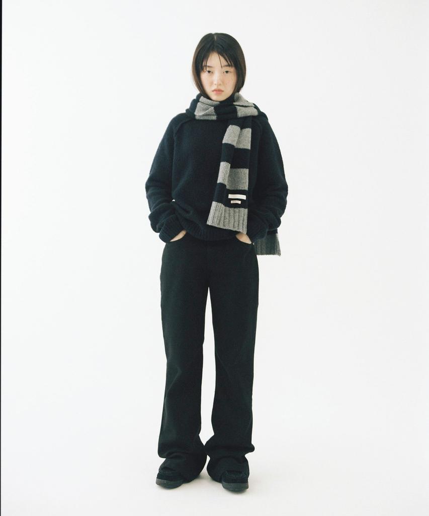 Ohesio Saddle Wool Round Knit, Navy